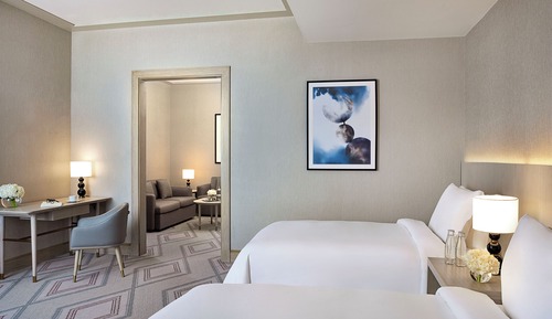 Junior-Suite (City View, East Towers)