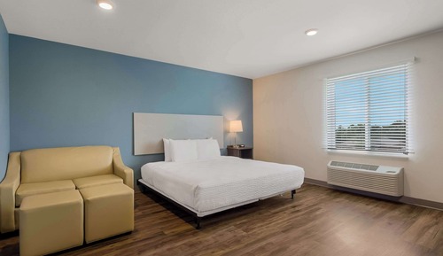 Zimmer, 1 King-Bett und Schlafsofa, barrierefrei, Nichtraucher