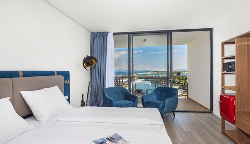 Premium-Zimmer, Balkon, Poolseite