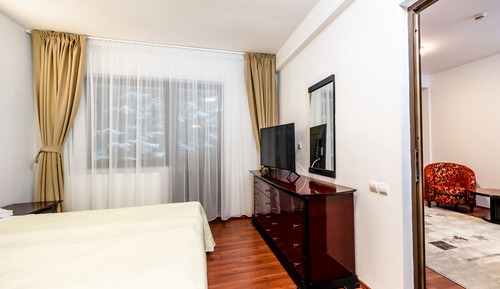 Standard-Doppel- oder -Zweibettzimmer
