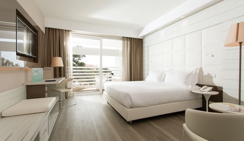 Superior-Doppelzimmer, eingeschränkter Meerblick