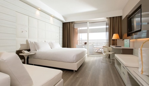 Superior-Dreibettzimmer, Gartenblick