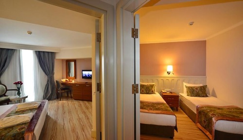 Deluxe-Vierbettzimmer