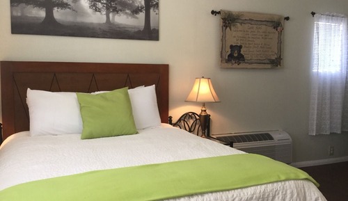 Deluxe-Zimmer, 1 Queen-Bett, Kochnische, Bergblick