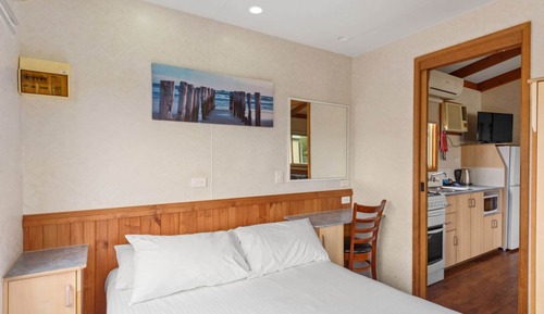 Standard-Ferienhütte, 2 Schlafzimmer (Sleeps 6)