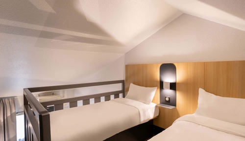 Vierbettzimmer, Nichtraucher