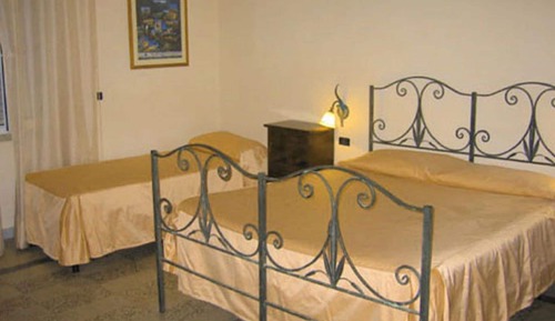 Dreibettzimmer