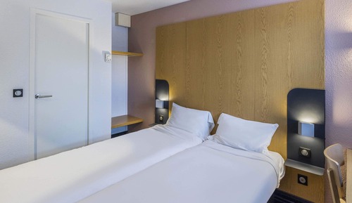 Zweibettzimmer, Nichtraucher