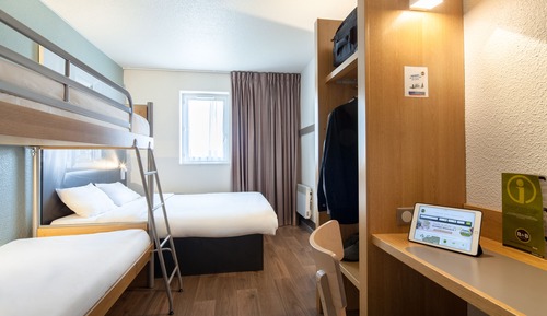 Vierbettzimmer