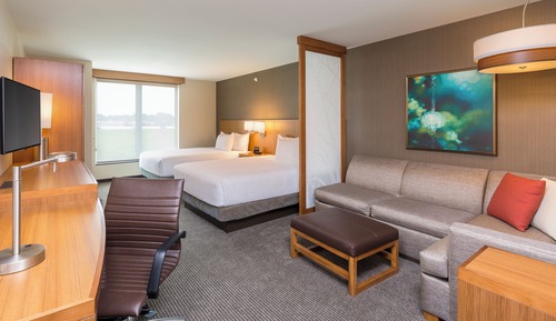 Zimmer, 2 Queen-Betten, barrierefrei, Badewanne