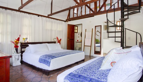 Ferienhaus, Poolblick, Poolseite
