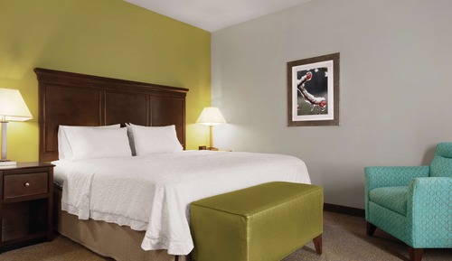 Zimmer, 1 King-Bett, barrierefrei, Nichtraucher (Hearing, Peloton Bike)