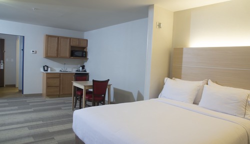 Suite, 1 King-Bett, barrierefrei (Mobility, Accessible Tub)