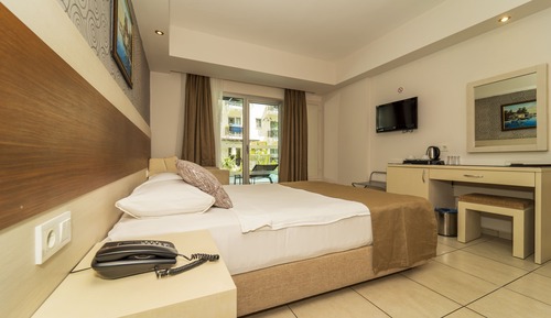 Familienzimmer, Poolzugang, Poolblick
