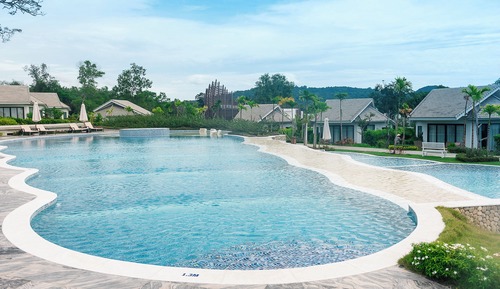 Luxury-Villa, Poolseite