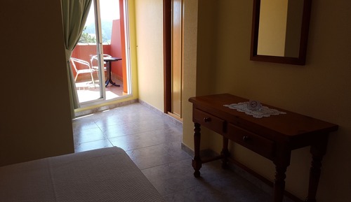 Doppelzimmer, Terrasse (2 Beds - No lift)