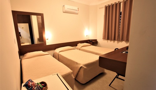 Luxury-Dreibettzimmer, 3 Einzelbetten