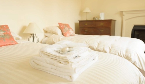 Zweibettzimmer, mit Bad