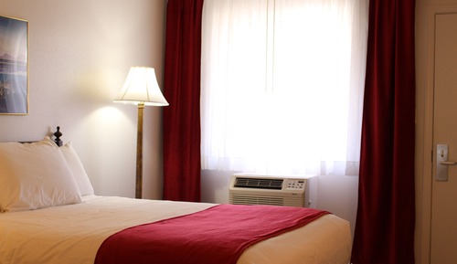 Standard Room (No Pets Allowed)