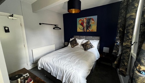 Superior-Doppelzimmer, mit Bad (.)