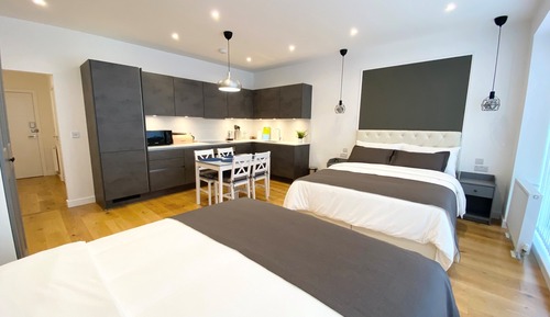 Basic-Vierbettzimmer