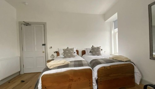 Zweibettzimmer