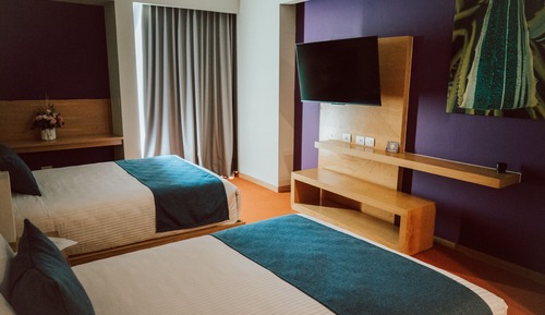 Deluxe-Zweibettzimmer, 2 Doppelbetten, Nichtraucher, Gartenblick