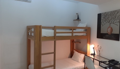 Familien-Vierbettzimmer