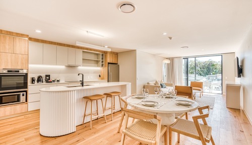 Premium-Apartment, 2 Schlafzimmer (Premium Suite with pool view)