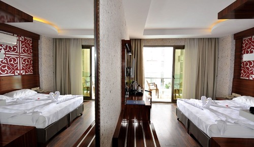 Standard-Doppel- oder -Zweibettzimmer