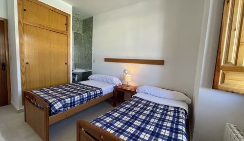 Twin Room, Shared Bathroom