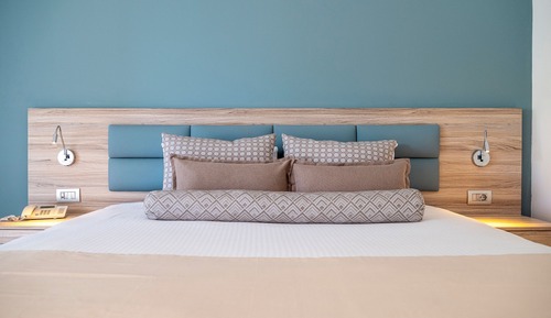 Double Room with Sharing Pool