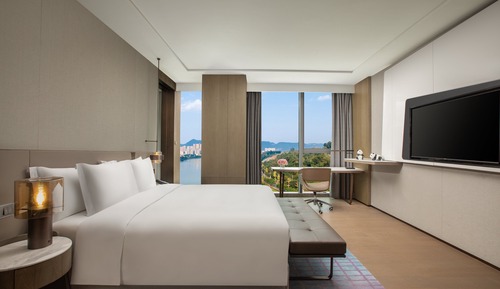 Premium-Zimmer, 1 King-Bett, Flussblick