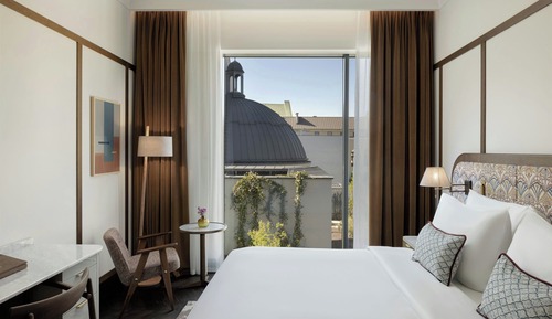 Grand-Zimmer, 1 King-Bett, Nichtraucher, Blick auf den Innenhof