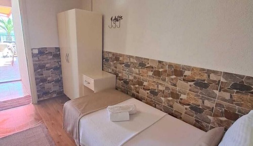 Economy-Zweibettzimmer