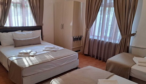 Familien-Vierbettzimmer