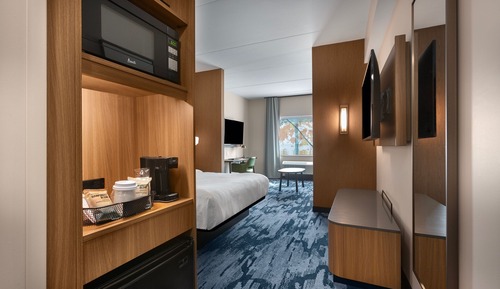 Suite, 1 King-Bett (Mobility Accessible, Tub)