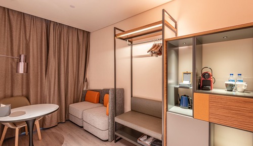 Superior-Doppel- oder -Zweibettzimmer