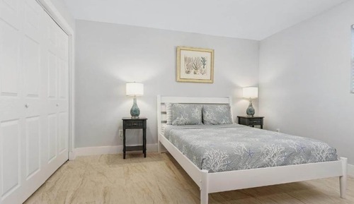 Classic Studio Condo, 1 Queen Bed, Kitchenette