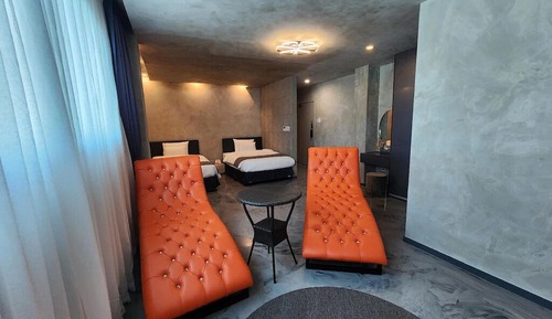 Superior-Doppel- oder -Zweibettzimmer