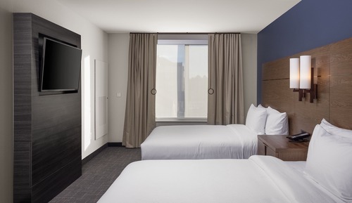 Suite, 1 Schlafzimmer (Mobility/Hearing Access, Roll-In Shwr)