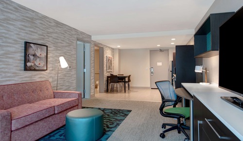 Suite, 1 King-Bett, barrierefrei (Roll-In Shower)