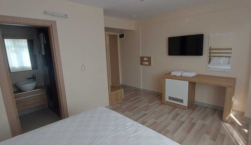 Deluxe-Doppel- oder -Zweibettzimmer, 1 Queen-Bett, Raucher, Meerblick