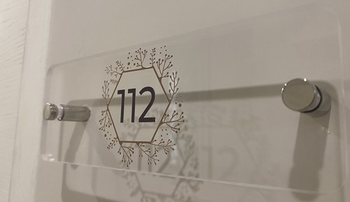 Junior-Doppel- oder -Zweibettzimmer