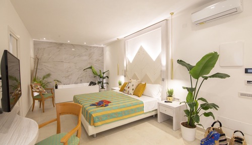 Luxury-Suite