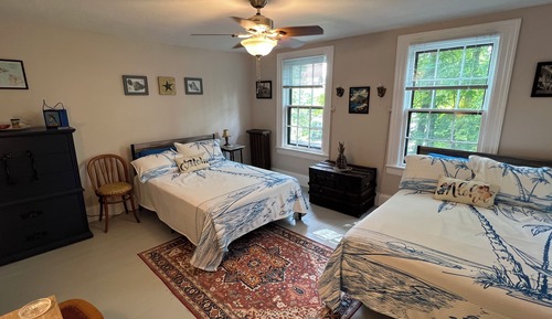 Superior-Zimmer, 2 Doppelbetten, Gemeinschaftsbad