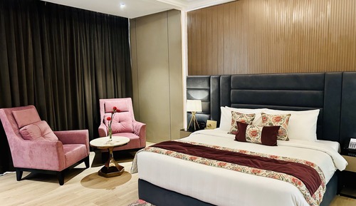 Suite, 1 King-Bett