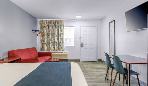 Standard-Suite, 1 King-Bett, Nichtraucher, Kochnische