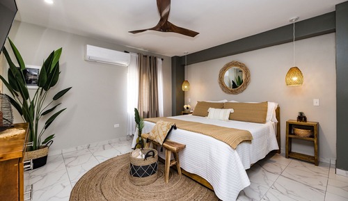 Luxury-Apartment, 1 King-Bett, Nichtraucher, Poolblick