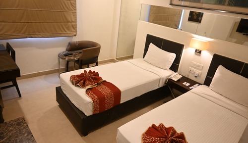 Standard-Doppel- oder -Zweibettzimmer